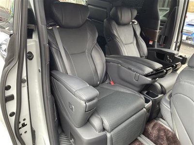 2024 Toyota ALPHARD — миниатюра 18