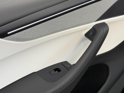 صورة مصغرة 47 لـ 2026 Tesla MODEL Y