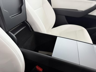 صورة مصغرة 74 لـ 2026 Tesla MODEL Y
