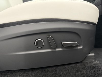 صورة مصغرة 41 لـ 2026 Tesla MODEL Y