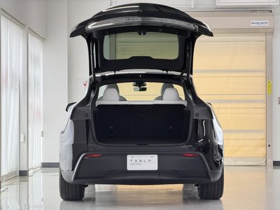 صورة مصغرة 31 لـ 2026 Tesla MODEL Y