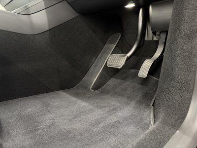 صورة مصغرة 42 لـ 2026 Tesla MODEL Y