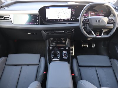 2025 AUDI Q6 E-TRON — фото 6