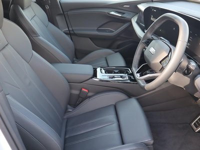 2025 AUDI Q6 E-TRON — миниатюра 12