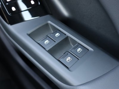 2025 AUDI Q6 E-TRON — миниатюра 25