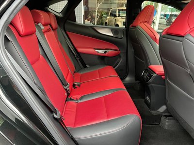 2024 Lexus NX — миниатюра 18