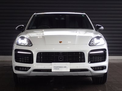PORSCHE CAYENNE COUPE - 2