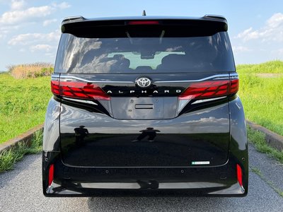 TOYOTA ALPHARD - 4