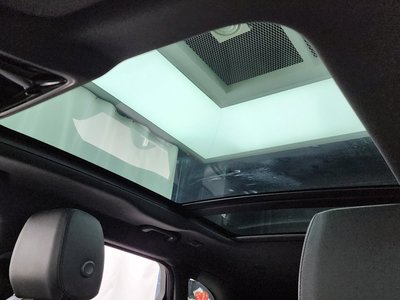 2025 LAND Rover RANGE ROVER VELAR — миниатюра 24