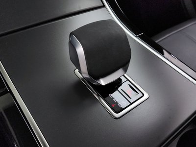 2025 LAND Rover RANGE ROVER VELAR — миниатюра 12