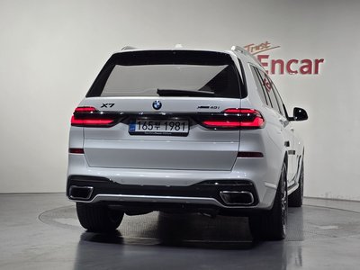2025 BMW X7 — фото 4