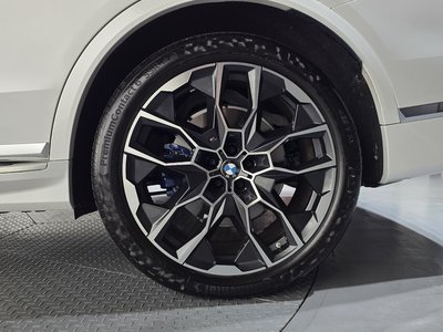 2025 BMW X7 照片 8