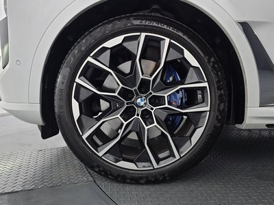 2025 BMW X7 照片 6