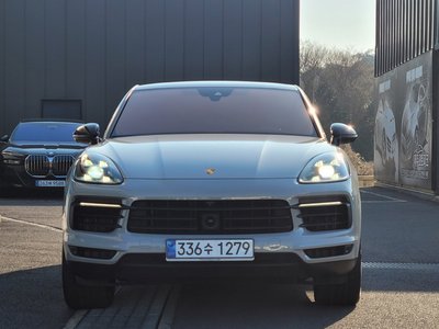 PORSCHE CAYENNE - 1