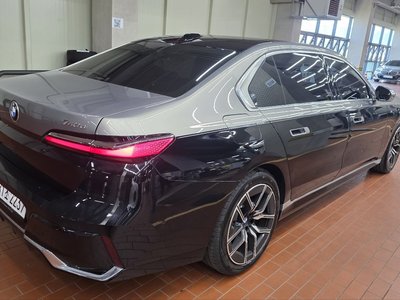 BMW 7 SERIES - 4
