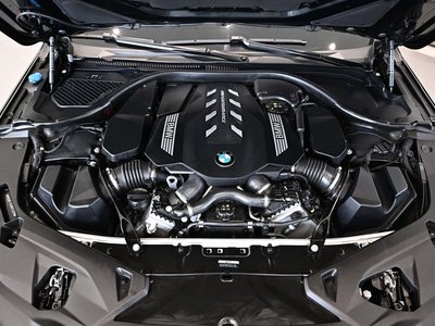 BMW 8 SERIES - 7
