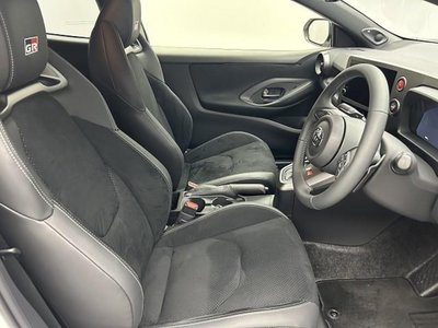 TOYOTA GR YARIS - 8