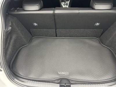 TOYOTA GR YARIS - 10