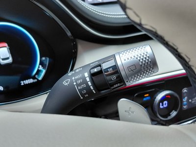 2023 Genesis GV70 thumbnail 26