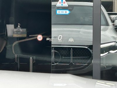 2025 Mercedes-BENZ E-CLASS — миниатюра 40
