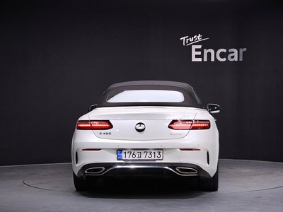 MERCEDES-BENZ E-CLASS - 4