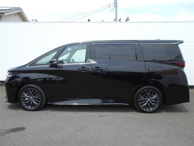2023 Toyota VELLFIRE photo 3