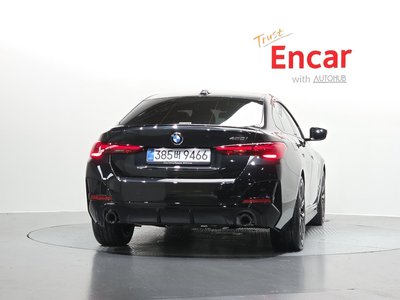 2026 BMW 4 SERIES photo 4