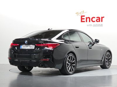 2026 BMW 4 SERIES photo 2