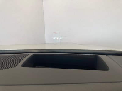 2025 BMW 5 SERIES — миниатюра 26