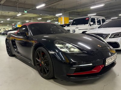 صورة 7 لـ 2018 Porsche 718