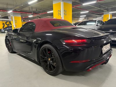 صورة 6 لـ 2018 Porsche 718