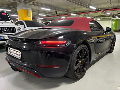 صورة 5 لـ 2018 Porsche 718