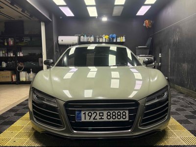 AUDI R8 - 6