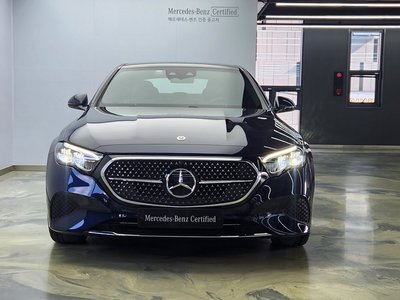 MERCEDES-BENZ E-CLASS - 2