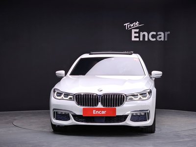 BMW 7 SERIES - 2