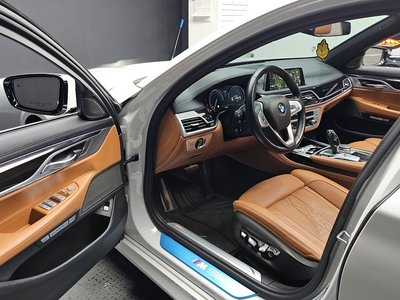 BMW 7 SERIES - 10