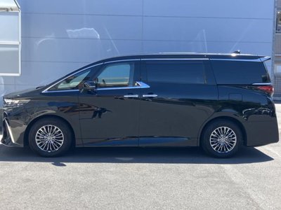 2024 Toyota ALPHARD — фото 2