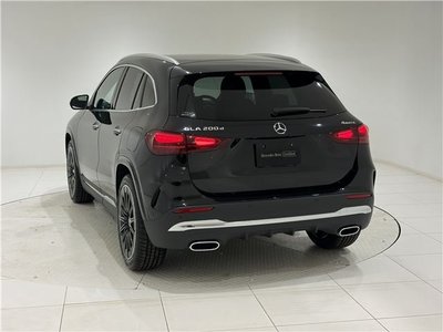 MERCEDES-BENZ GLA - 4