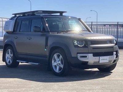 LAND ROVER DEFENDER - 8