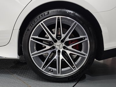 MERCEDES-BENZ GT AMG - 8