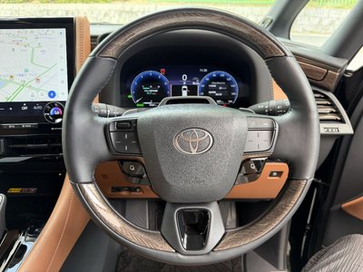 TOYOTA VELLFIRE - 8