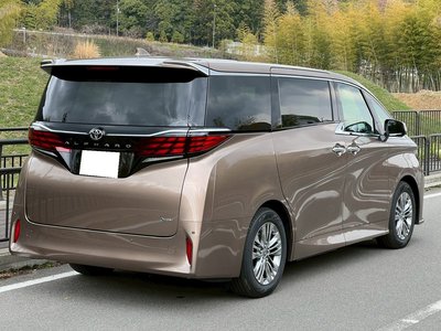 TOYOTA ALPHARD - 2