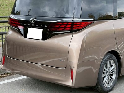 TOYOTA ALPHARD - 8