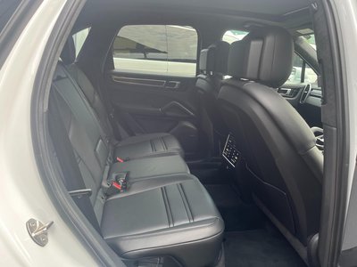 صورة مصغرة 21 لـ 2021 Porsche CAYENNE