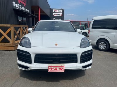 صورة 2 لـ 2021 Porsche CAYENNE