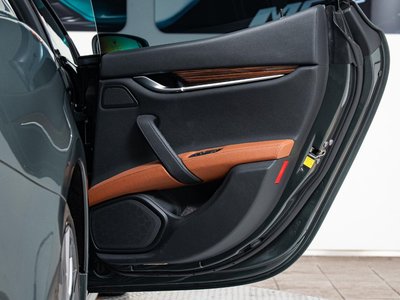 صورة مصغرة 31 لـ 2019 Maserati GHIBLI