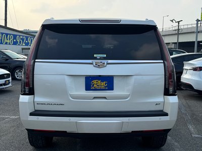 CADILLAC ESCALADE - 4