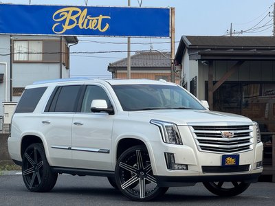 CADILLAC ESCALADE - 1