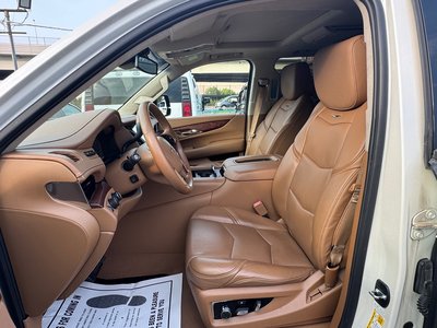 CADILLAC ESCALADE - 6