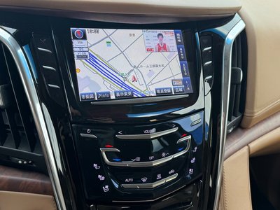 CADILLAC ESCALADE - 9